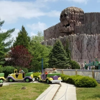 Enjoying Six Flags Great Adventure with Little Kids: A Family-Friendly Review